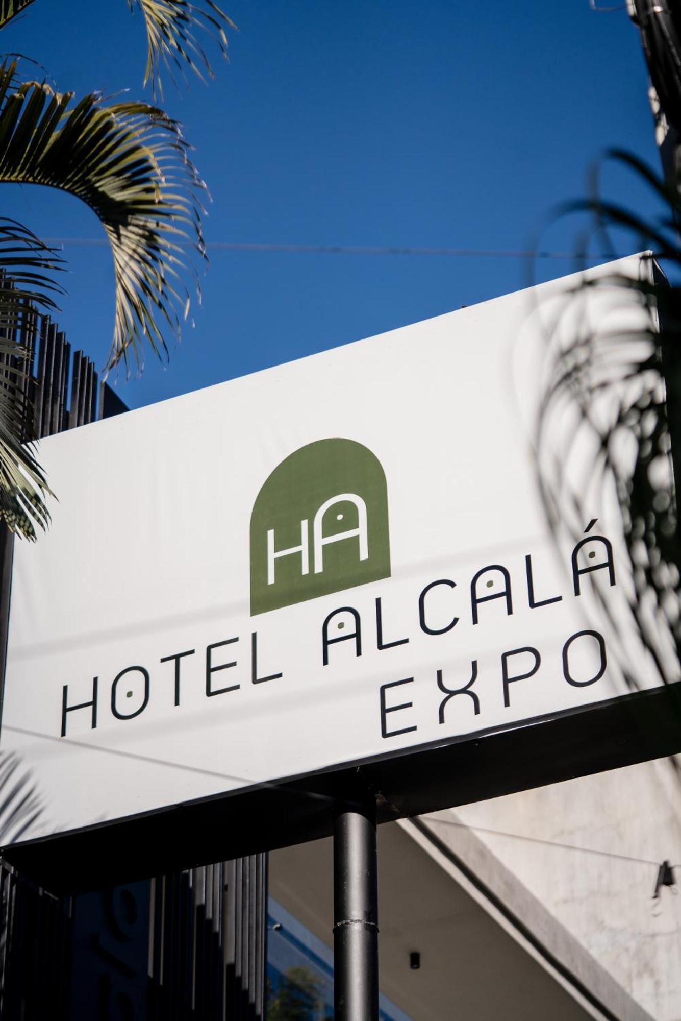 Alcala Expo Hotel Гуадалахара Екстериор снимка